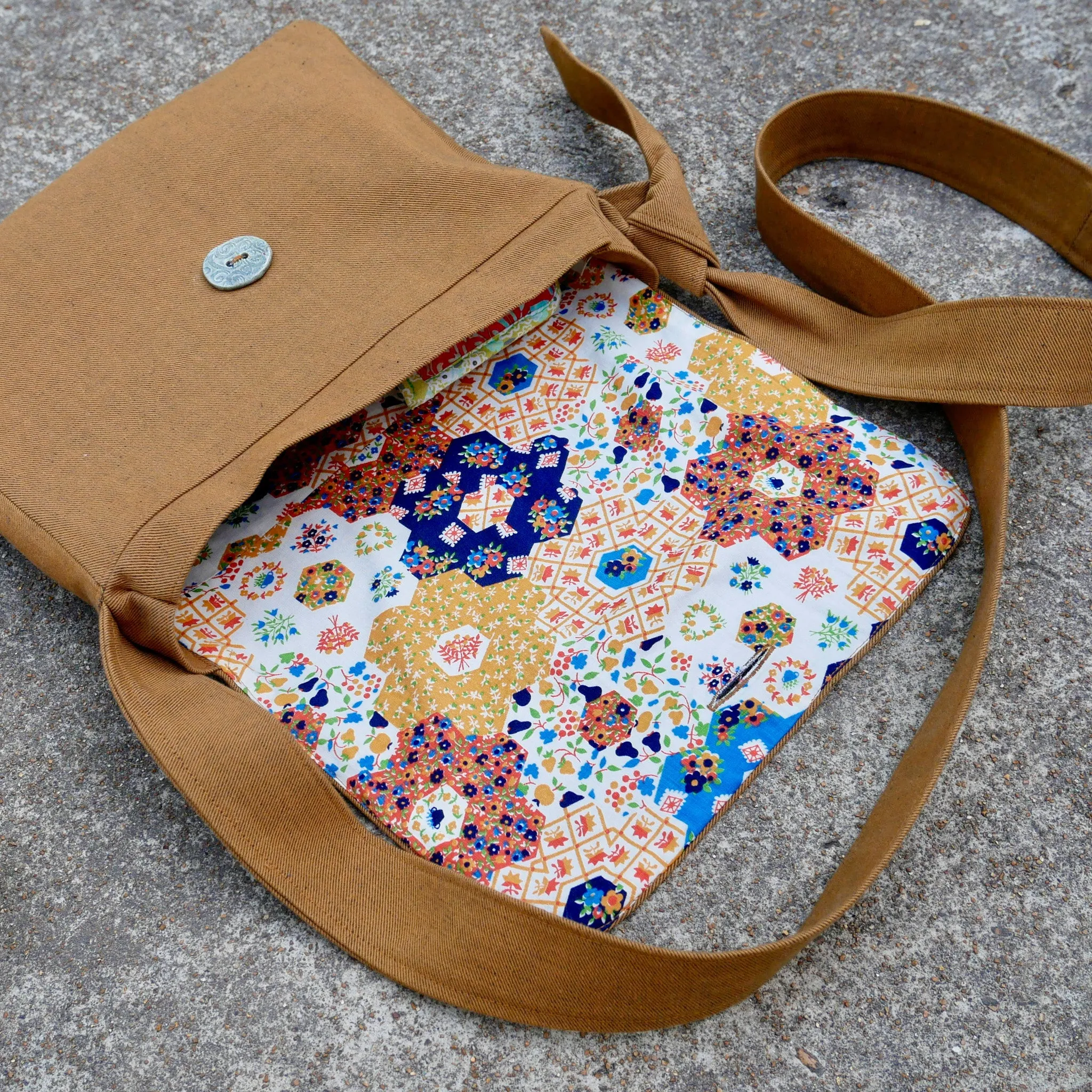 Foraging Satchel ~ Digital Pattern   Video Class